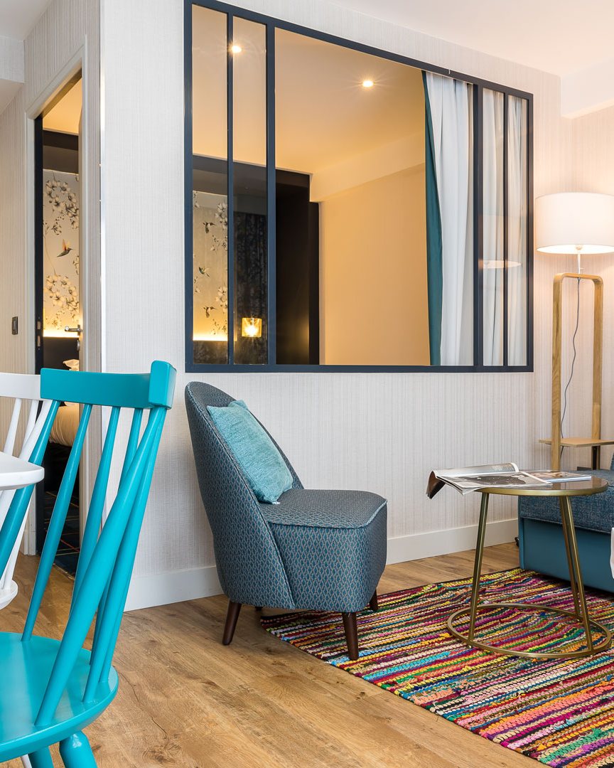 Salon d’un hôtel indépendant 4 étoiles parisien